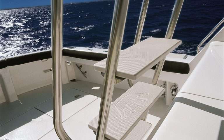 King StarBoard® AS The Anti-Skid Marine-Grade Polymer Sheet